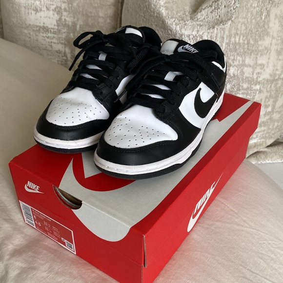 Nike | Panda Dunk Low - Picture 6 of 8
